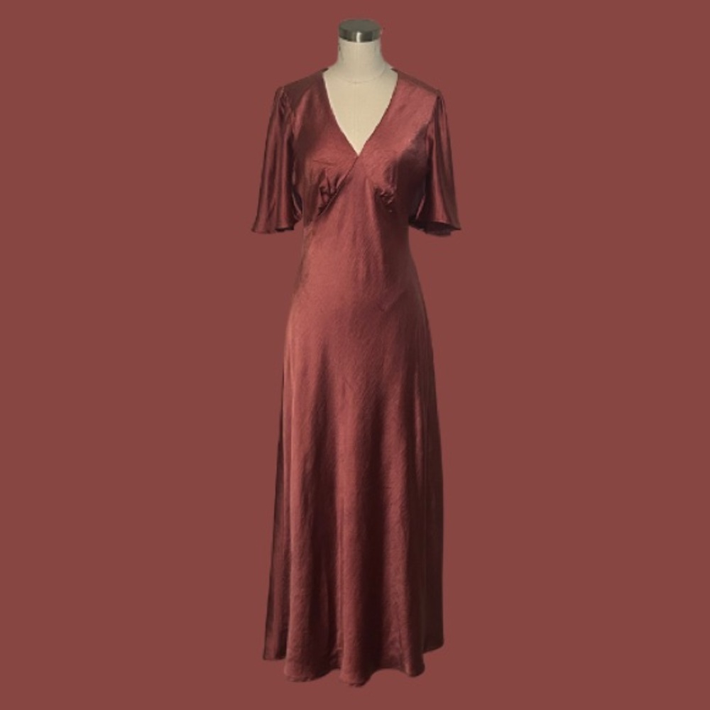 Luxurious Burgundy Midi Dress